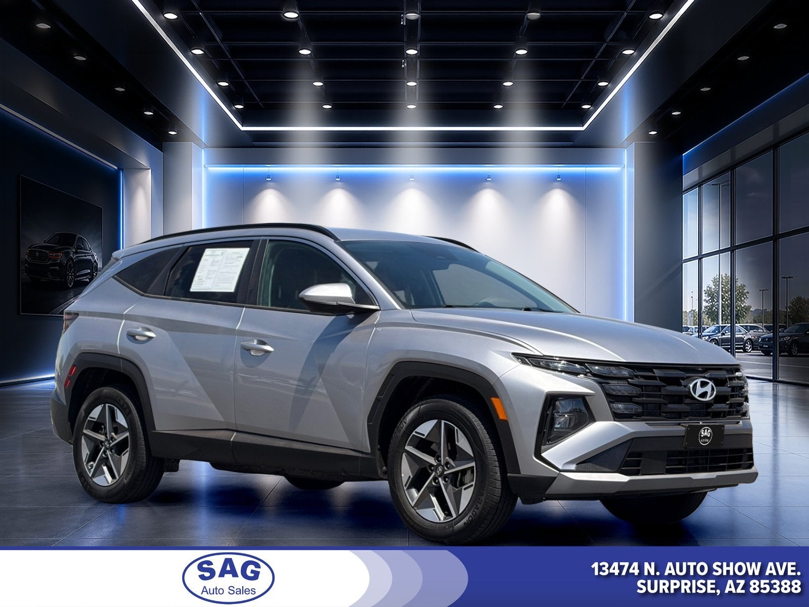 2025 Hyundai Tucson SEL in Shimmering Silver — front three-quarter view