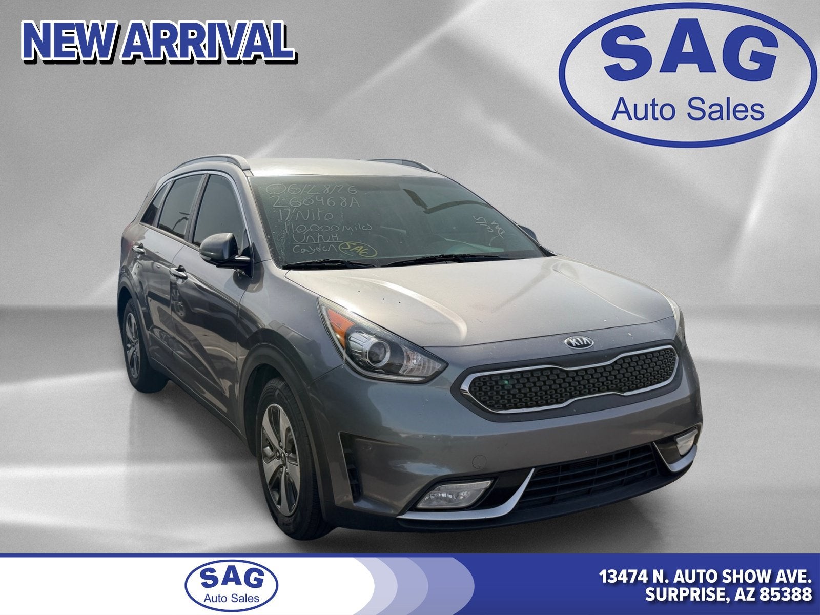 2017 Kia Niro EX in Metal Stream — front three-quarter view